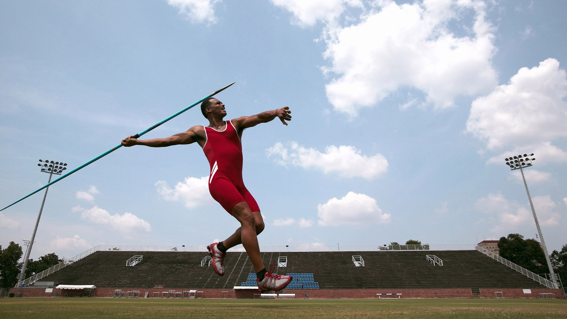 英超激烈冲刺：最后几场决定冠军归属！，英超收官